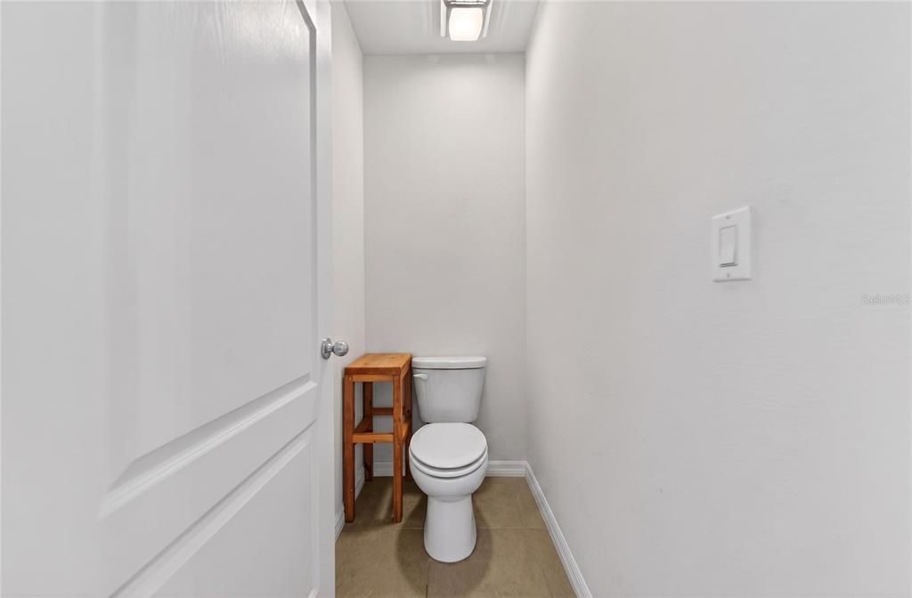 En Venta: $300,000 (3 camas, 2 baños, 1711 Pies cuadrados)