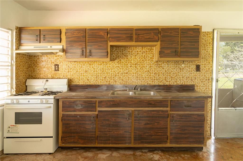 На продажу: $395,000 (3 спален, 2 ванн, 1200 Квадратных фут)