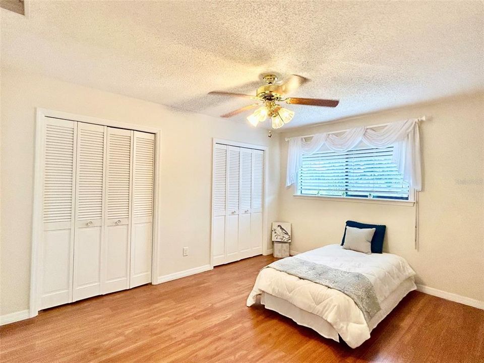 Active With Contract: $324,900 (4 beds, 2 baths, 2570 Square Feet)