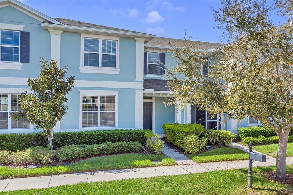 Active With Contract: $2,100 (3 beds, 2 baths, 1910 Square Feet)