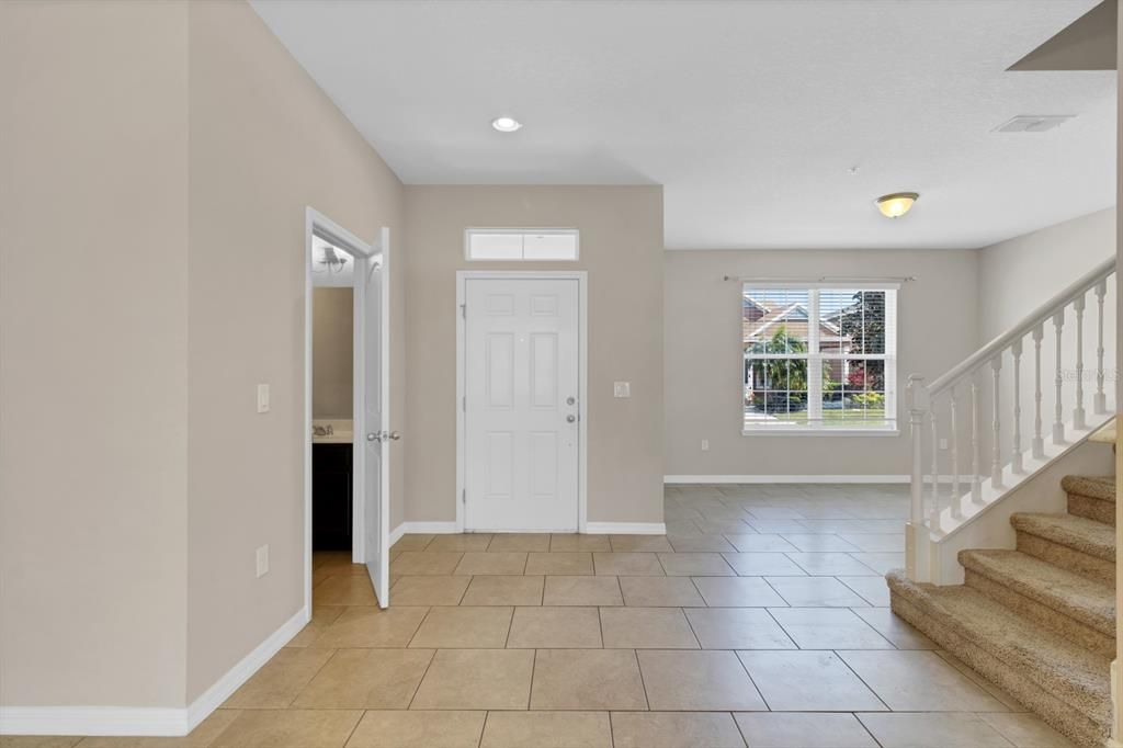 Active With Contract: $2,100 (3 beds, 2 baths, 1910 Square Feet)
