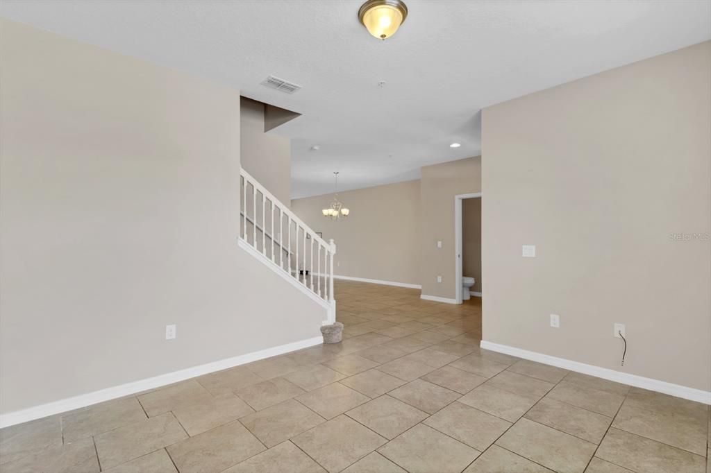 Active With Contract: $2,100 (3 beds, 2 baths, 1910 Square Feet)
