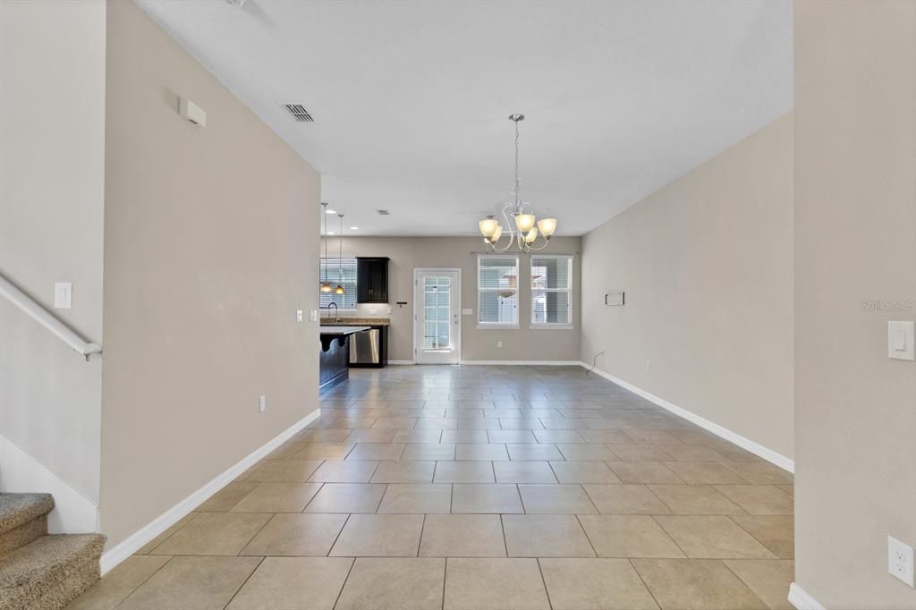 Active With Contract: $2,100 (3 beds, 2 baths, 1910 Square Feet)