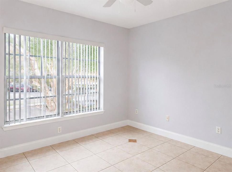 For Sale: $272,900 (3 beds, 2 baths, 1187 Square Feet)