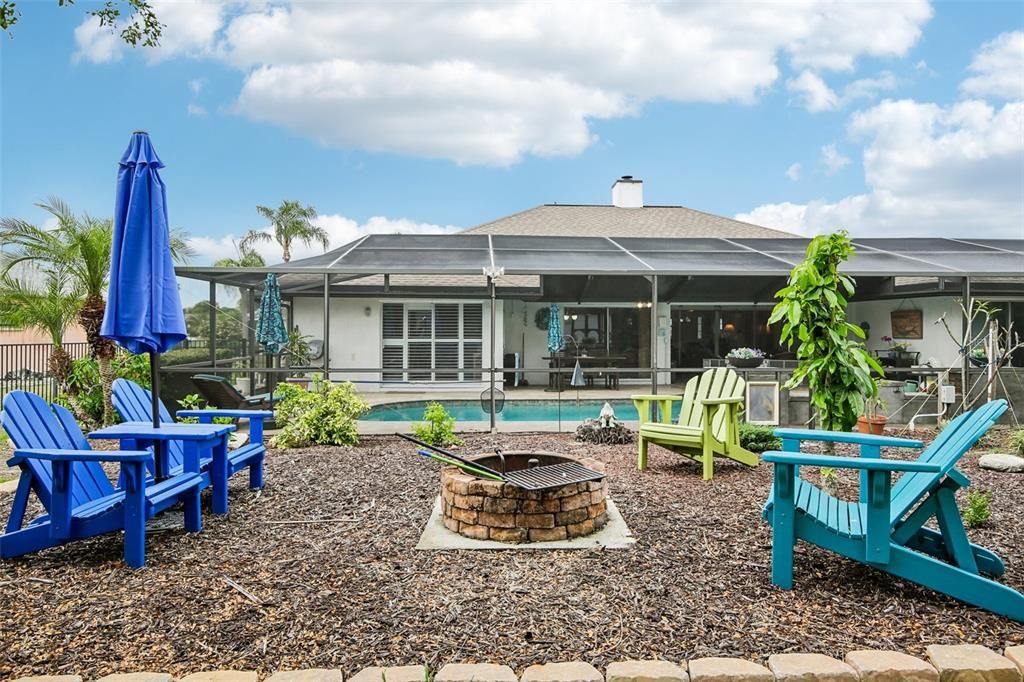 En Venta: $474,900 (3 camas, 2 baños, 2404 Pies cuadrados)