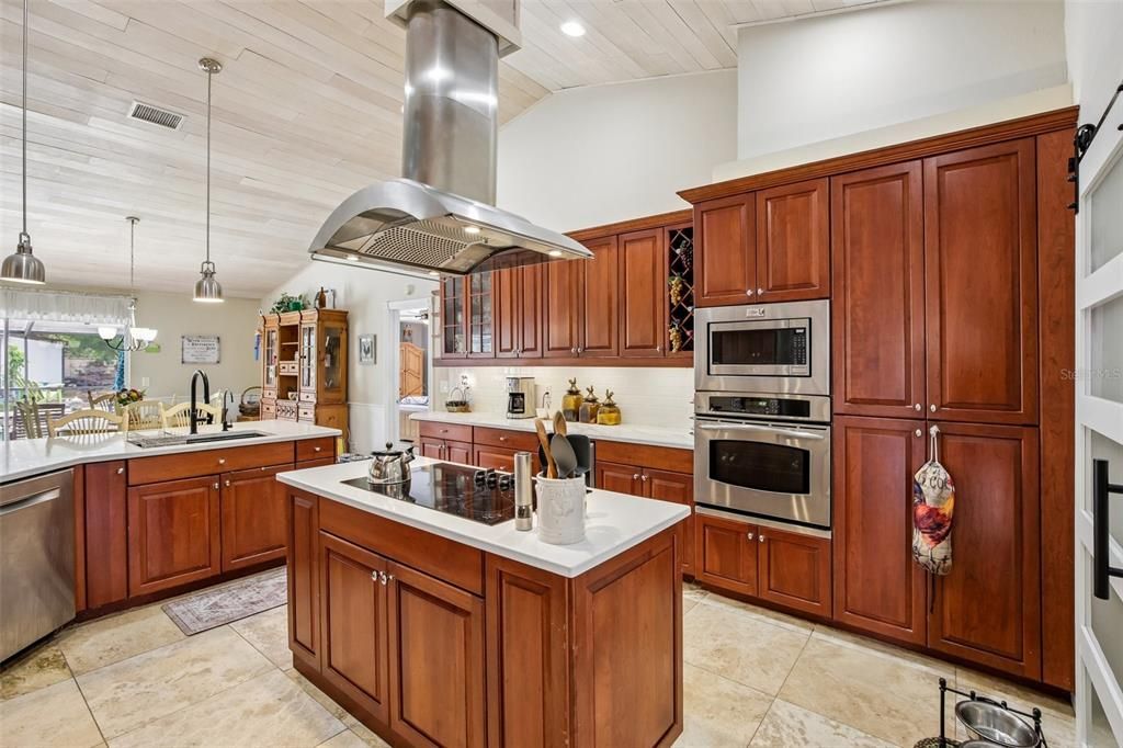En Venta: $474,900 (3 camas, 2 baños, 2404 Pies cuadrados)