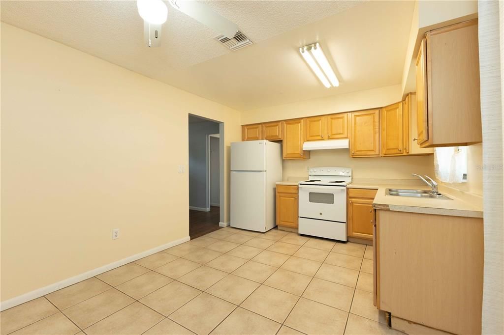 En Venta: $195,000 (2 camas, 1 baños, 858 Pies cuadrados)