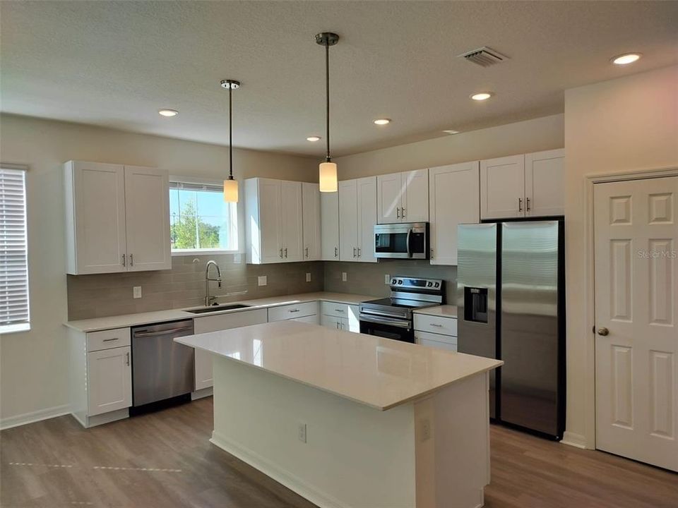 For Sale: $418,410 (3 beds, 2 baths, 1777 Square Feet)