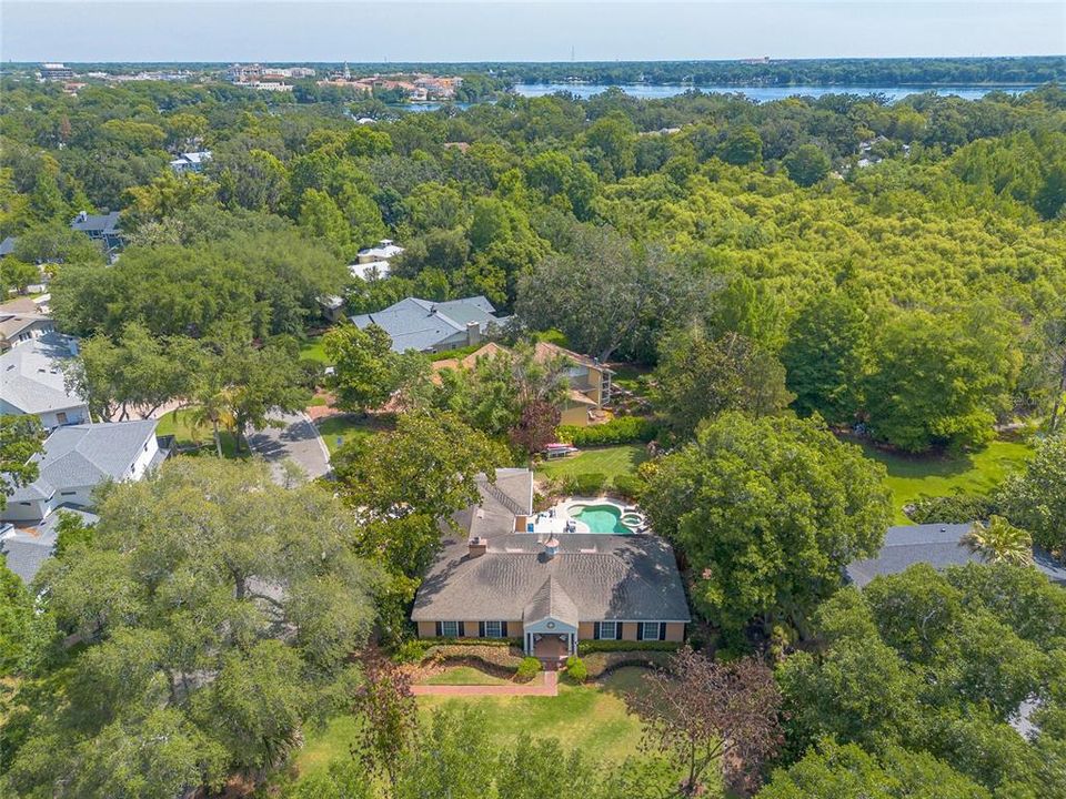 Под контрактом: $1,200,000 (3 спален, 2 ванн, 2158 Квадратных фут)