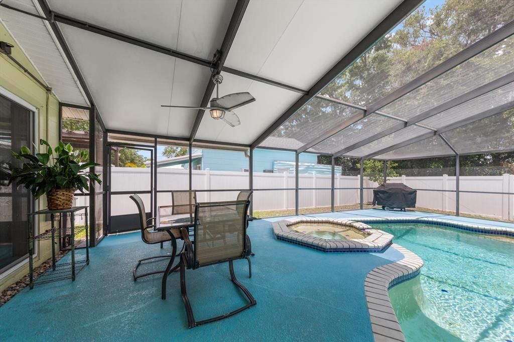 For Sale: $485,000 (3 beds, 2 baths, 1404 Square Feet)