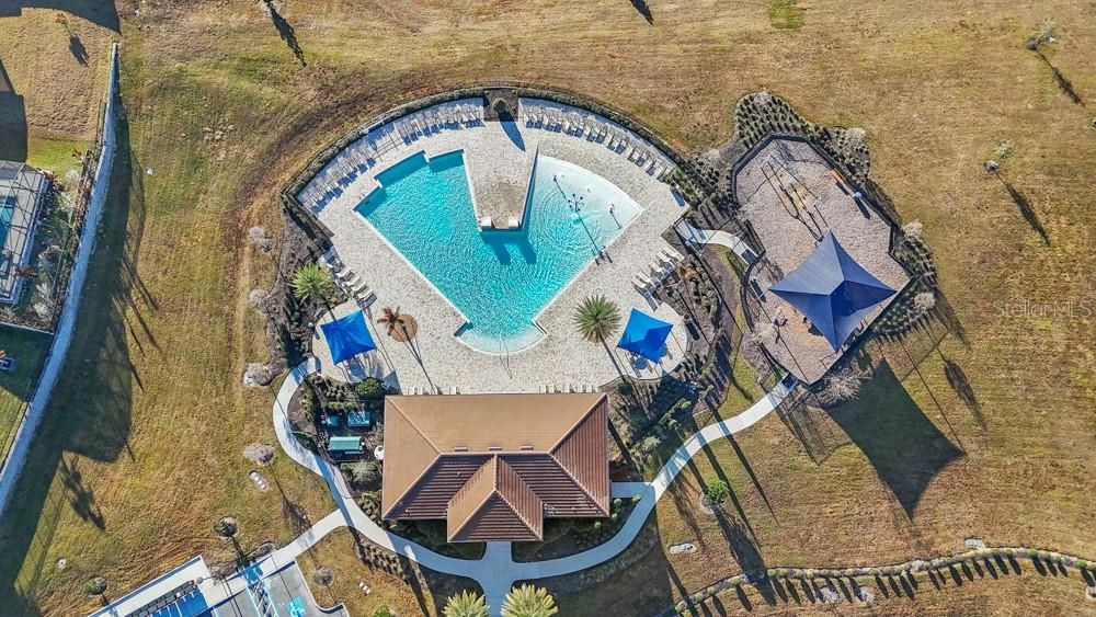 На продажу: $810,000 (5 спален, 3 ванн, 3922 Квадратных фут)