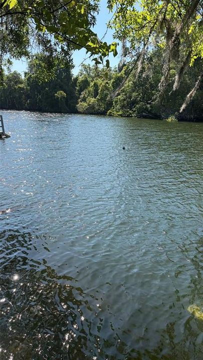 На продажу: $650,000 (0.70 acres)