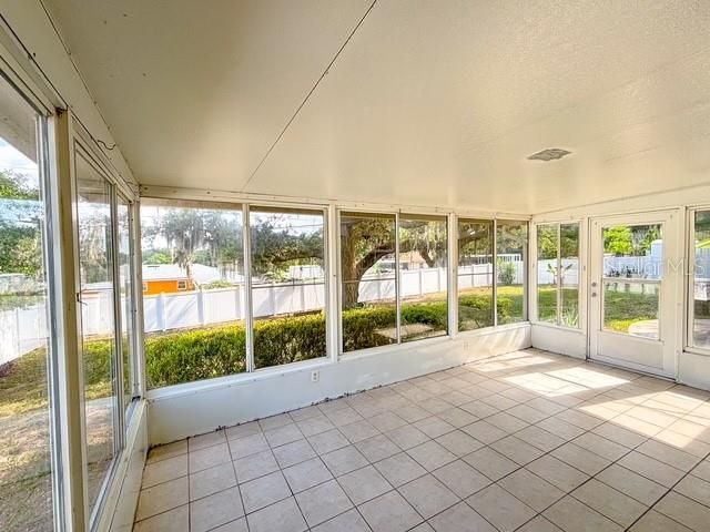 For Sale: $385,000 (3 beds, 2 baths, 2088 Square Feet)