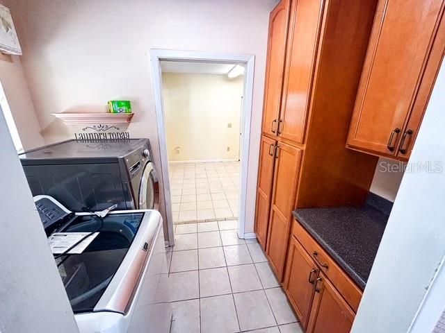 For Sale: $385,000 (3 beds, 2 baths, 2088 Square Feet)
