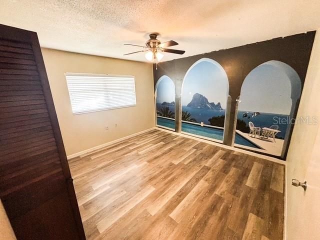 For Sale: $385,000 (3 beds, 2 baths, 2088 Square Feet)