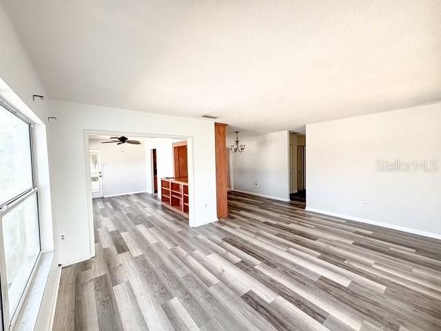 For Sale: $385,000 (3 beds, 2 baths, 2088 Square Feet)