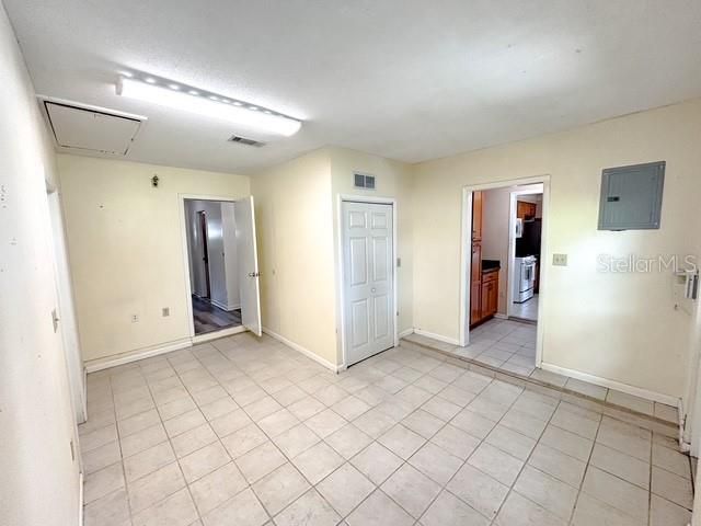 For Sale: $385,000 (3 beds, 2 baths, 2088 Square Feet)