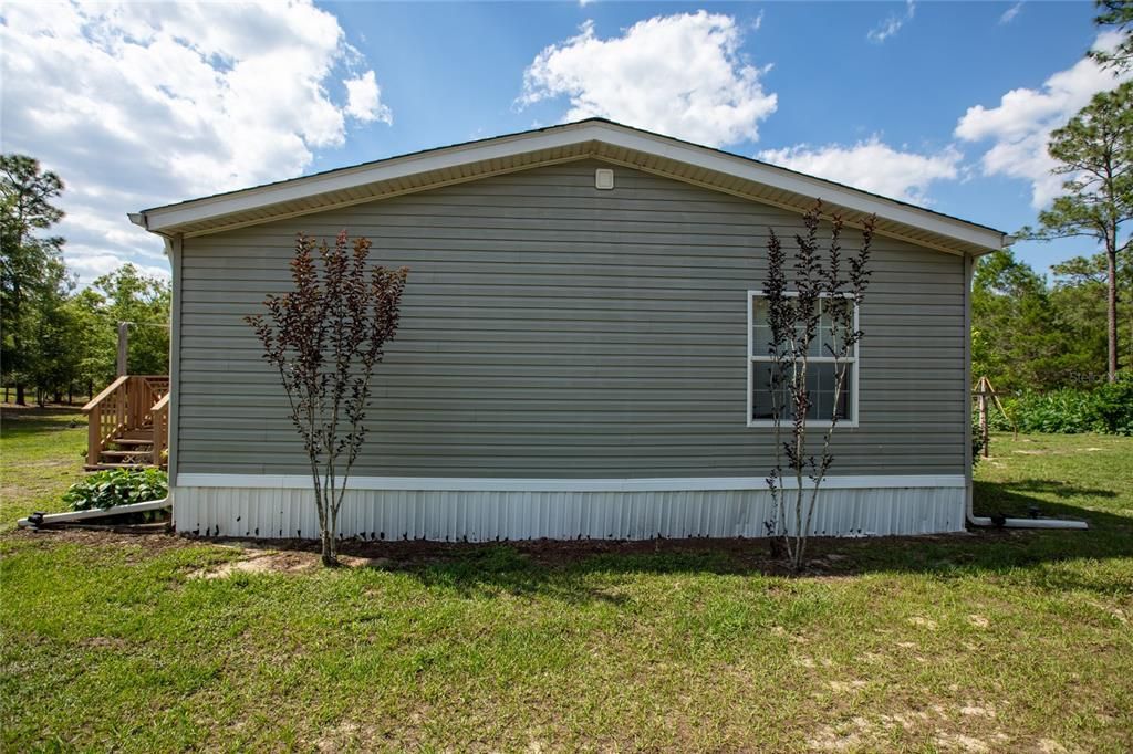 For Sale: $287,700 (3 beds, 2 baths, 1512 Square Feet)