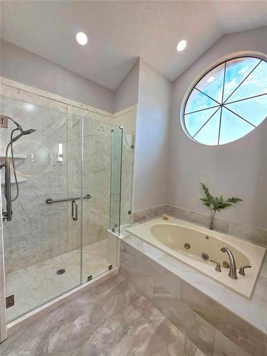 Active With Contract: $474,900 (3 beds, 2 baths, 2274 Square Feet)