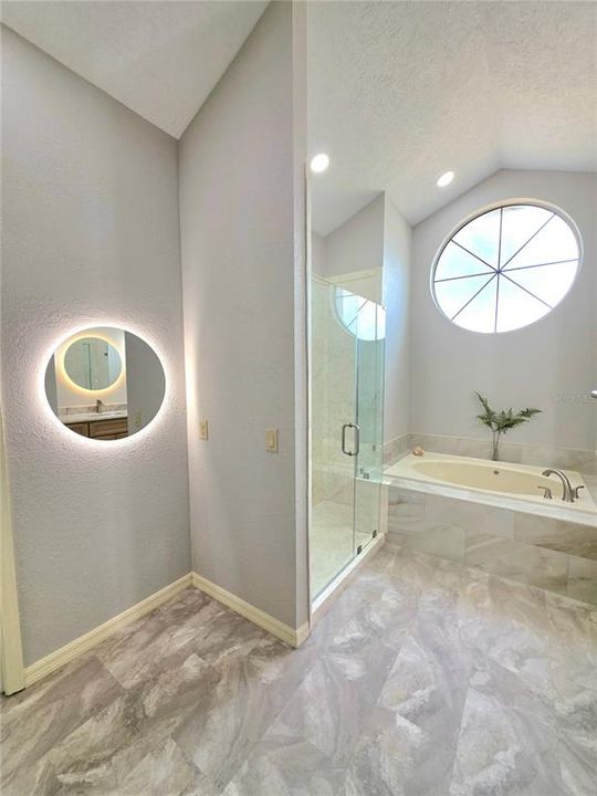Active With Contract: $474,900 (3 beds, 2 baths, 2274 Square Feet)
