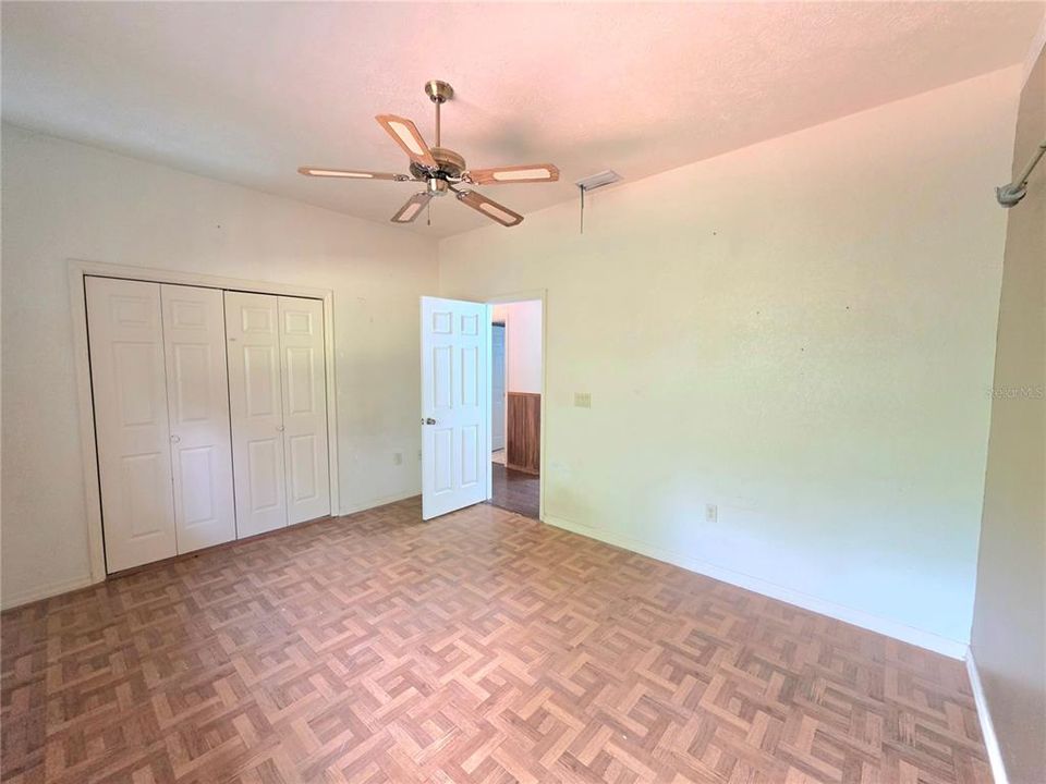Active With Contract: $474,900 (3 beds, 2 baths, 2274 Square Feet)