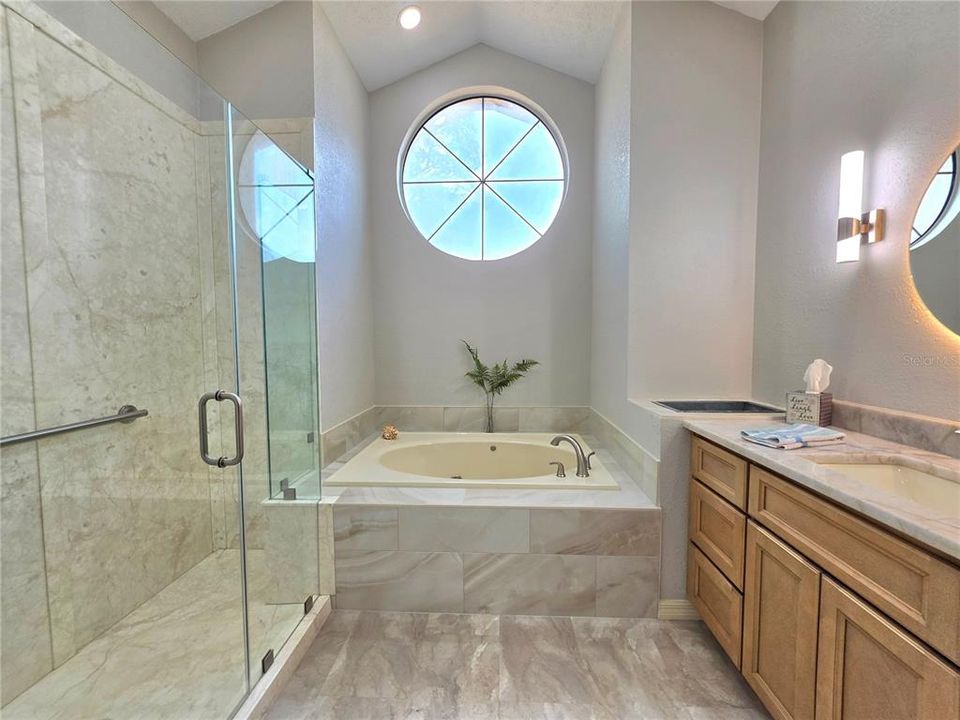 Active With Contract: $474,900 (3 beds, 2 baths, 2274 Square Feet)