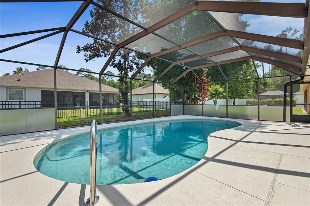 En Venta: $449,000 (3 camas, 2 baños, 2086 Pies cuadrados)