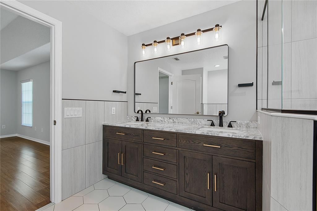 En Venta: $449,000 (3 camas, 2 baños, 2086 Pies cuadrados)
