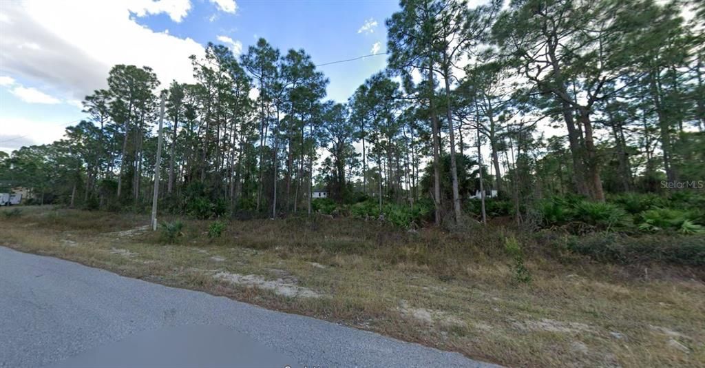 待售: $25,750 (0.24 acres)