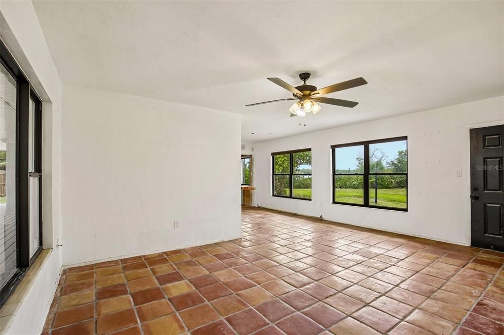 For Sale: $420,000 (3 beds, 2 baths, 1622 Square Feet)