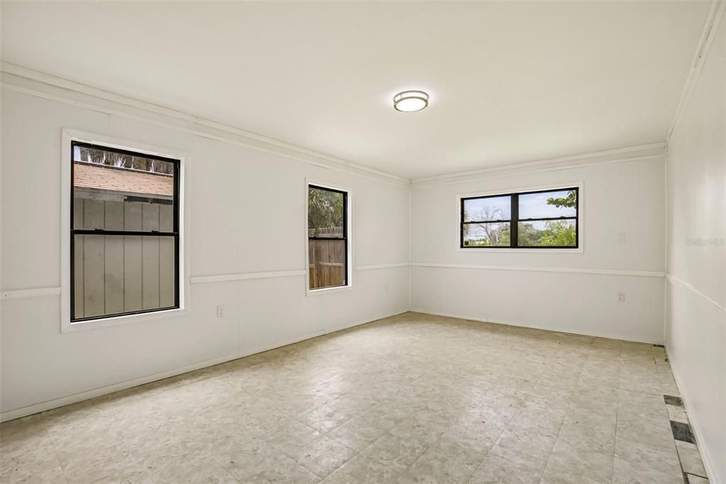 For Sale: $420,000 (3 beds, 2 baths, 1622 Square Feet)