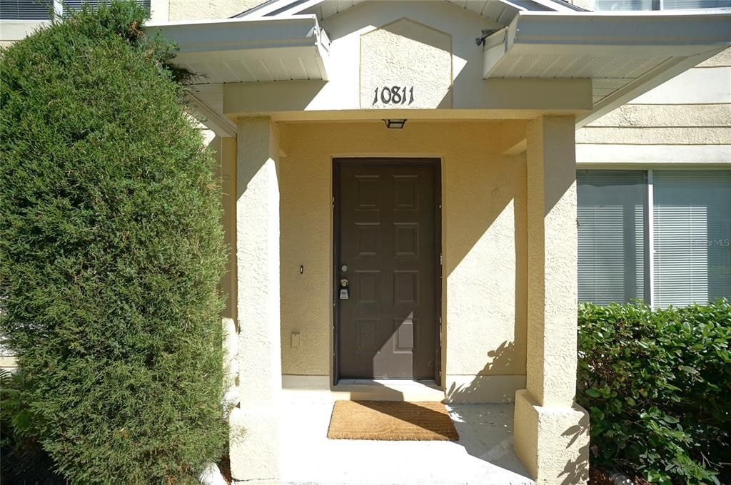 Active With Contract: $1,675 (3 beds, 2 baths, 1408 Square Feet)