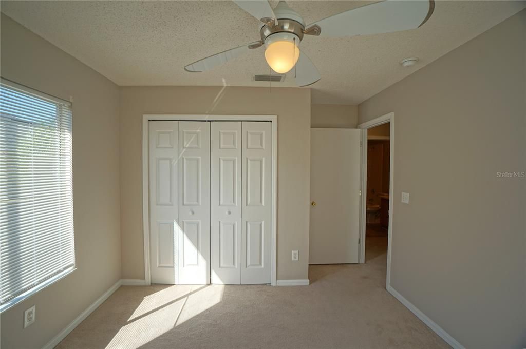 Active With Contract: $1,675 (3 beds, 2 baths, 1408 Square Feet)