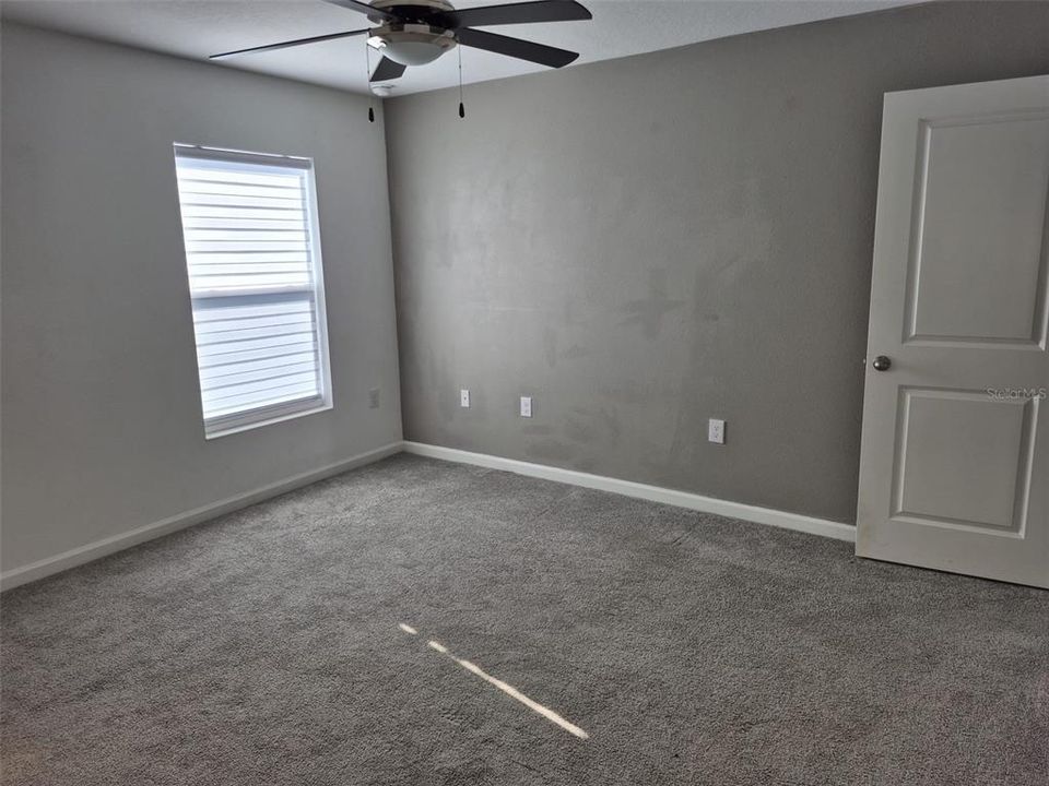 В аренду: $1,900 (3 спален, 2 ванн, 1319 Квадратных фут)