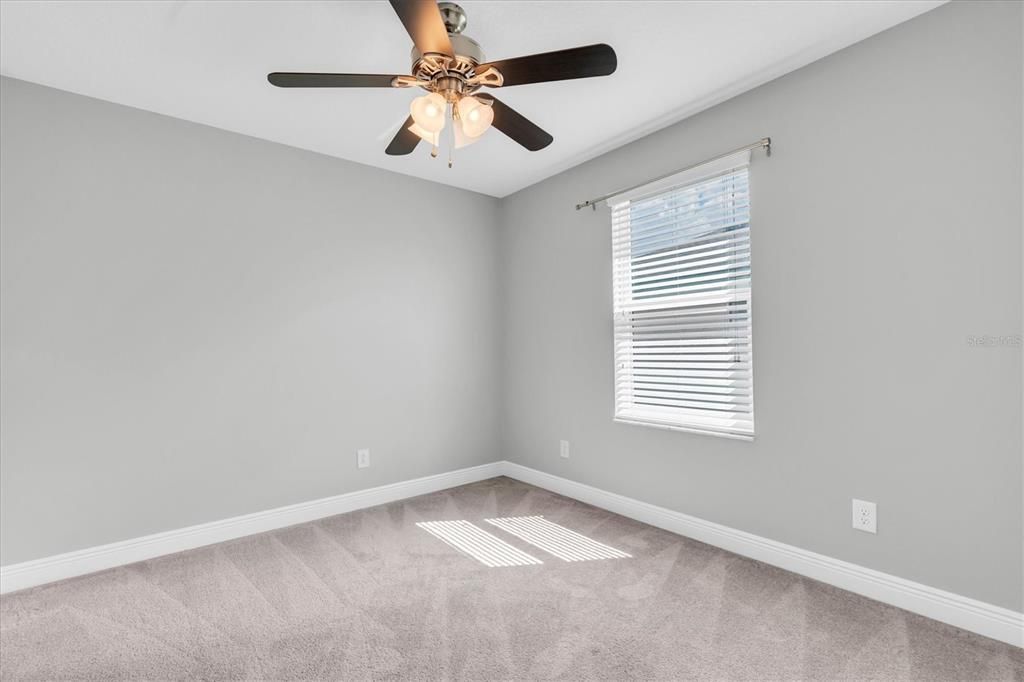 Activo con contrato: $659,000 (4 camas, 2 baños, 2606 Pies cuadrados)