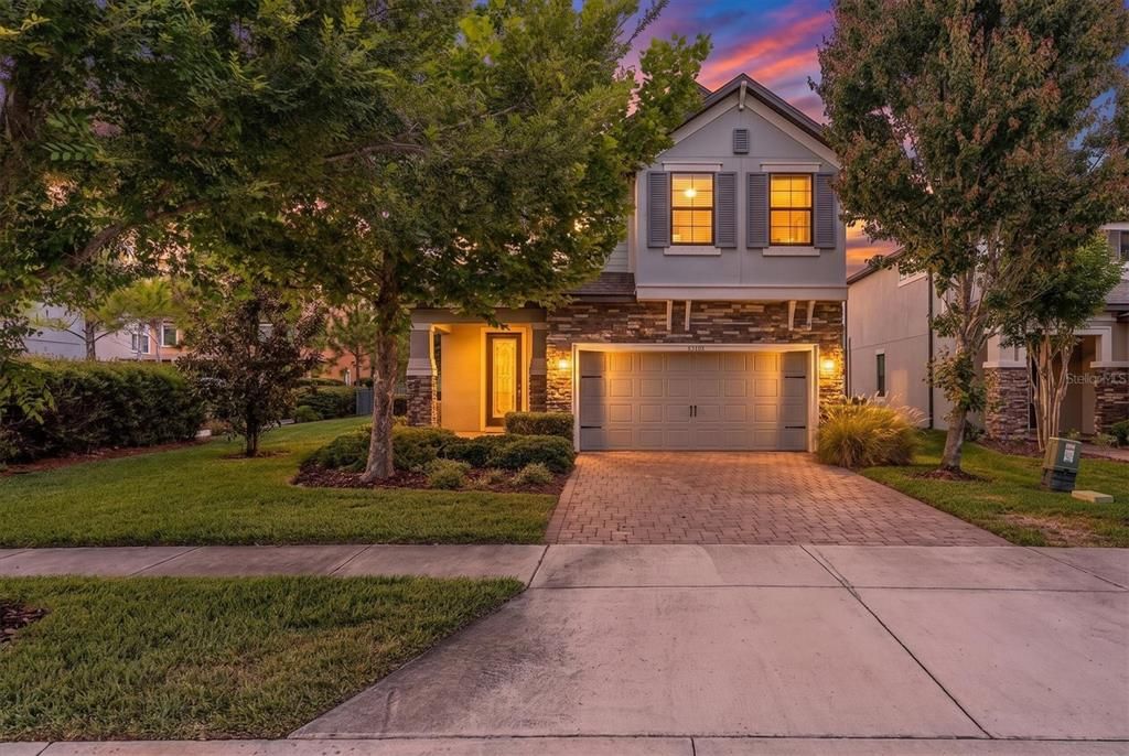 Activo con contrato: $659,000 (4 camas, 2 baños, 2606 Pies cuadrados)