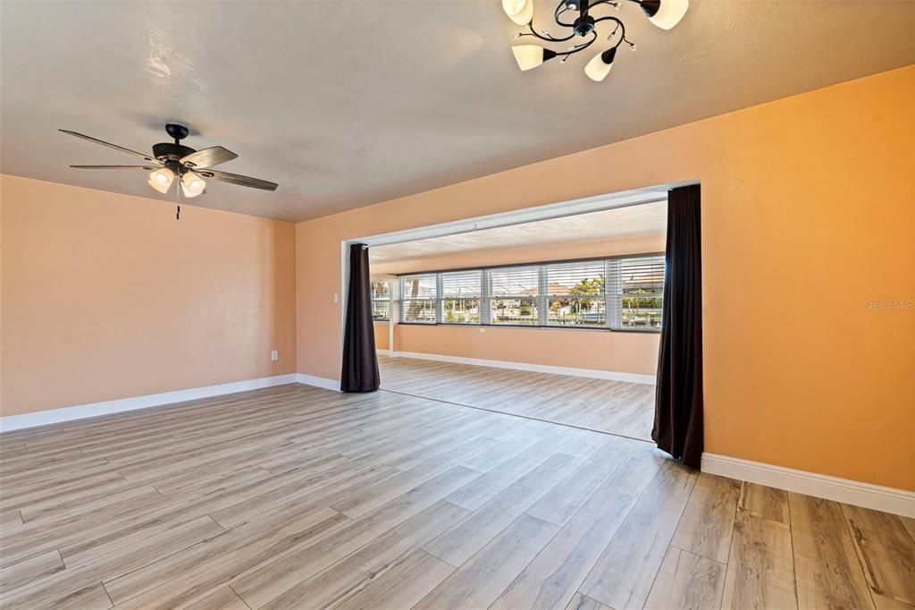 En Venta: $650,000 (2 camas, 2 baños, 1519 Pies cuadrados)