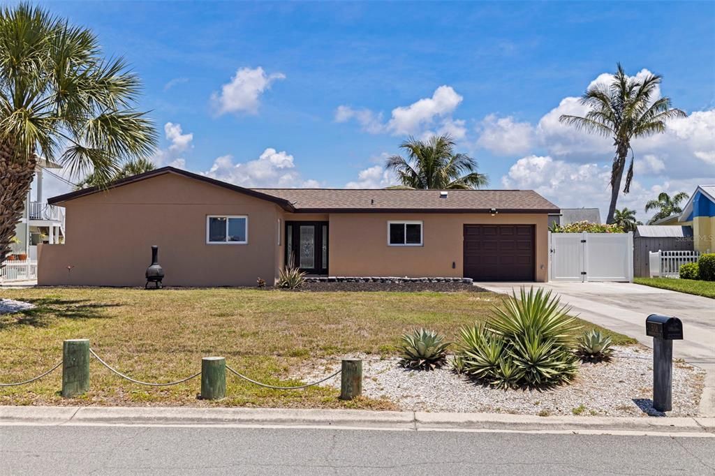 En Venta: $650,000 (2 camas, 2 baños, 1519 Pies cuadrados)