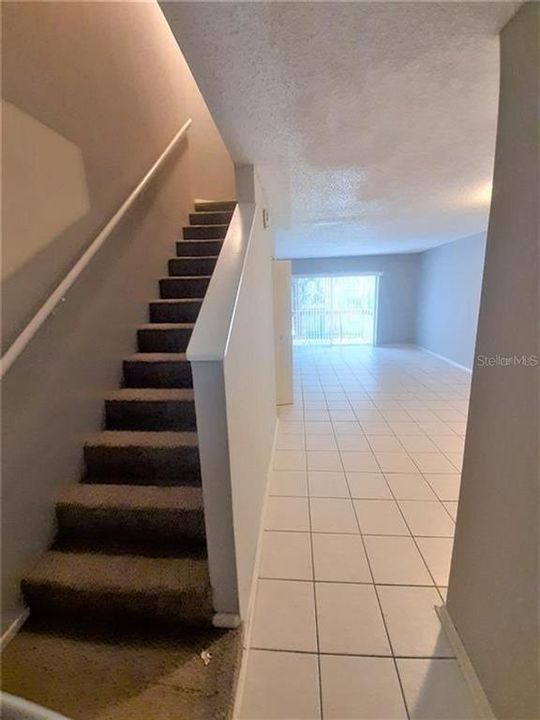 В аренду: $1,250 (1 спален, 1 ванн, 836 Квадратных фут)