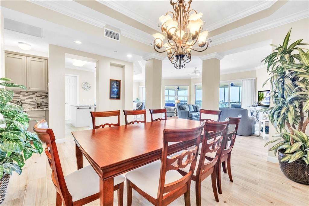 For Sale: $550,000 (4 beds, 3 baths, 2761 Square Feet)