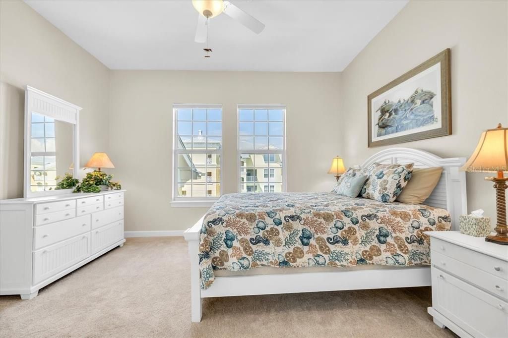 For Sale: $550,000 (4 beds, 3 baths, 2761 Square Feet)