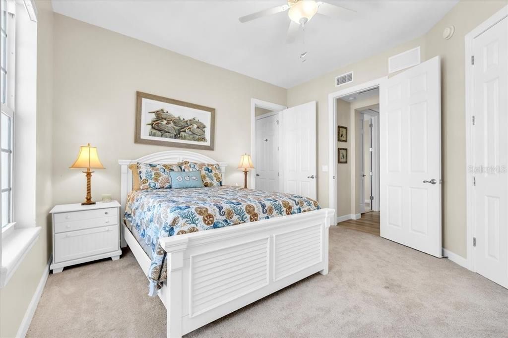 For Sale: $550,000 (4 beds, 3 baths, 2761 Square Feet)