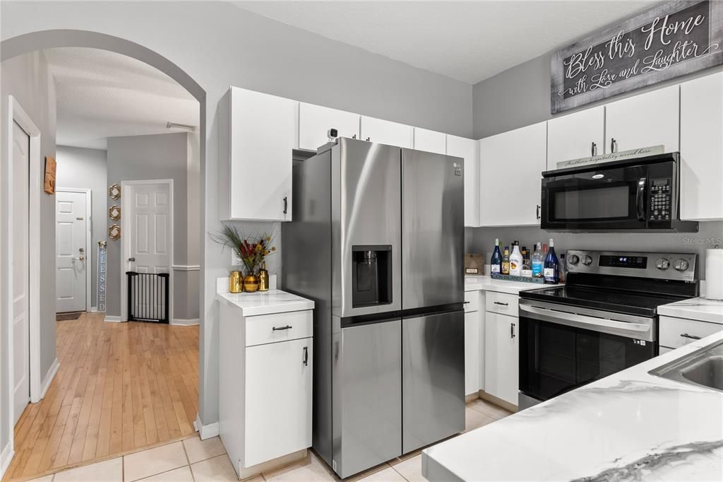 For Sale: $235,000 (3 beds, 2 baths, 1360 Square Feet)