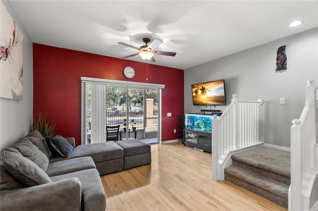 For Sale: $235,000 (3 beds, 2 baths, 1360 Square Feet)