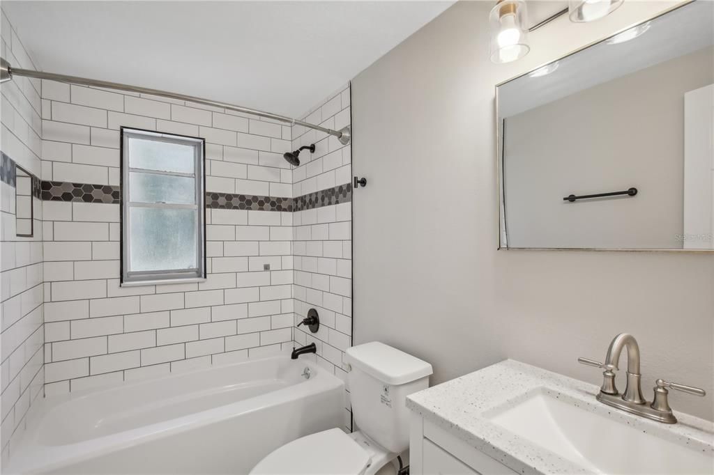 En Venta: $450,000 (4 camas, 0 baños, 1300 Pies cuadrados)
