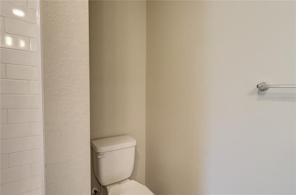 Activo con contrato: $299,900 (4 camas, 2 baños, 1553 Pies cuadrados)