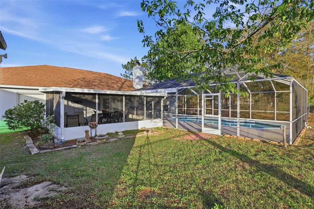 Activo con contrato: $319,997 (3 camas, 2 baños, 1984 Pies cuadrados)