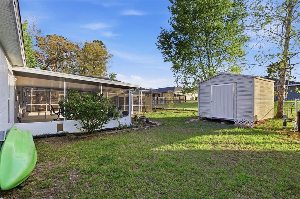 Activo con contrato: $319,997 (3 camas, 2 baños, 1984 Pies cuadrados)