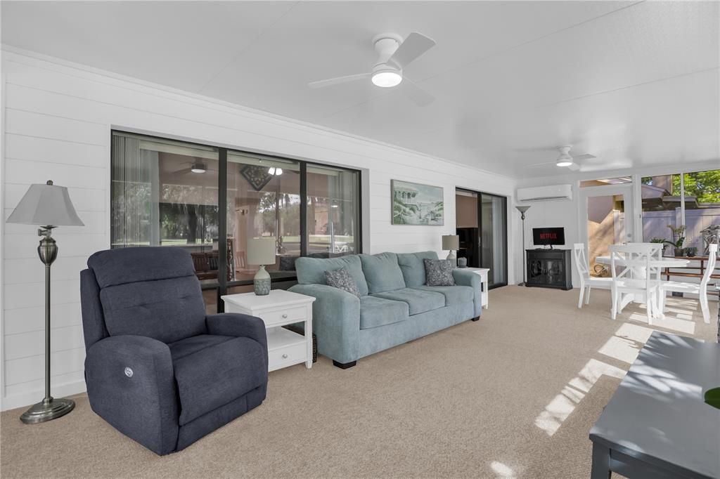 Activo con contrato: $425,000 (3 camas, 2 baños, 1505 Pies cuadrados)