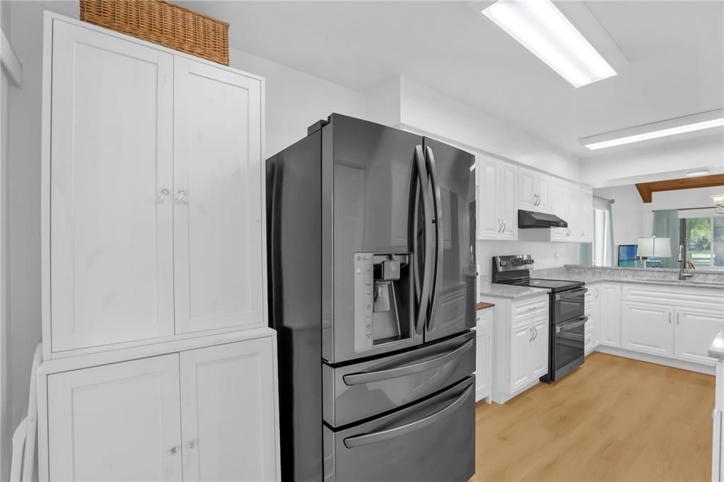 Activo con contrato: $425,000 (3 camas, 2 baños, 1505 Pies cuadrados)